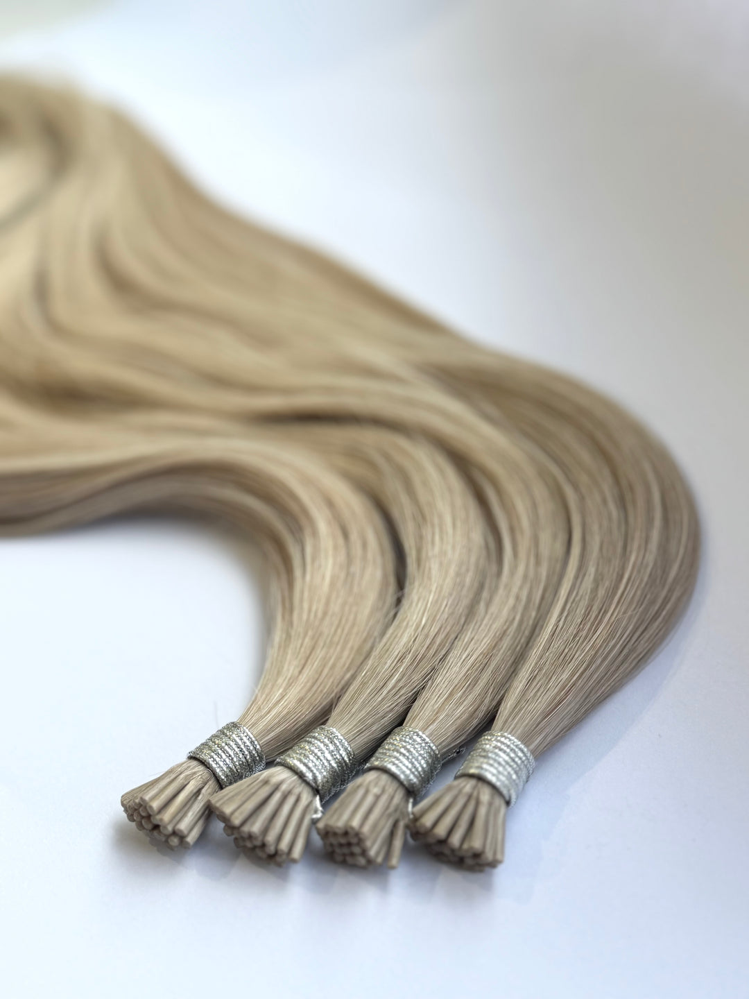 HER CROWN i-tip Bead Hair Extensions 22”